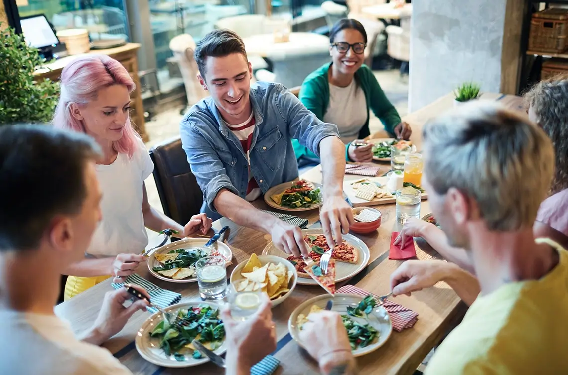 Want to know how to grow a restaurant business? Here are a few tips!